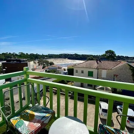 Studio Lumineux Sur Balcon Avec Vue Mer Et Plage Appartement