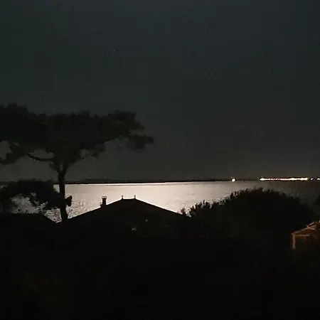 Studio Lumineux Sur Balcon Avec Vue Mer Et Plage *