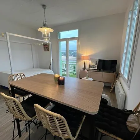Studio Lumineux Sur Balcon Avec Vue Mer Et Plage *
